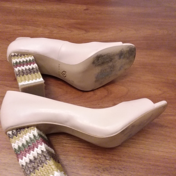 Katy Perry shoes - Picture 6 of 11